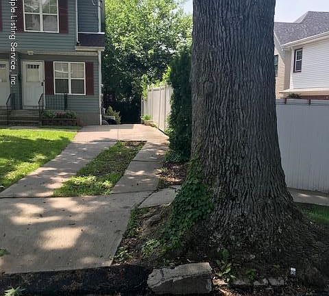 3rd image of 276 Delafield Ave