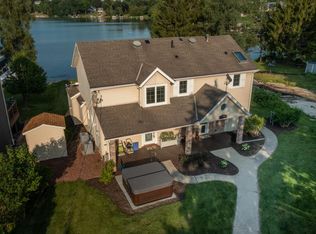 5264 Road 2 St, West Bend, WI 53095