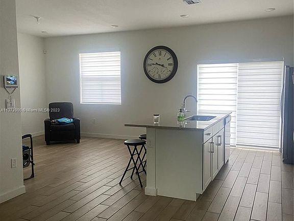 2nd image of 817 SE 17th Ct #817