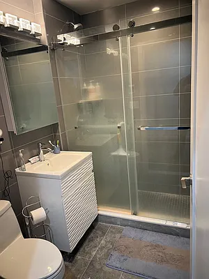 Rented by Plaza Realty | media 2