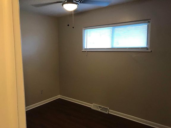 Bedroom 2 - Note the ceiling fan and light!