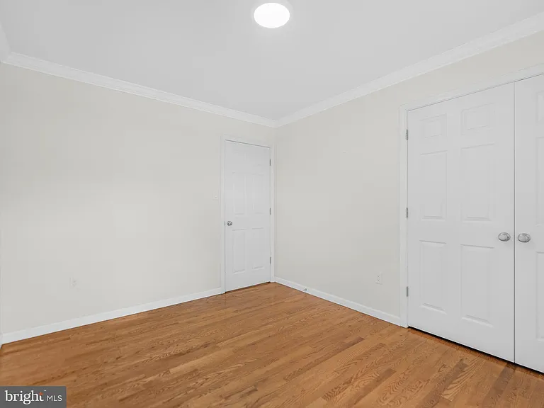 14204 Woodcrest Dr — Photo 33