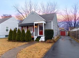 114 Colonial Dr, Saint Matthews, KY