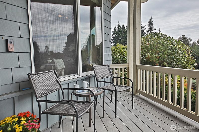 4th image of 5674 Lenz Place