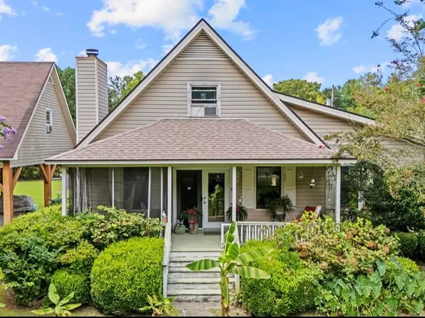 208 Dixon Circle, Washington, NC 27889