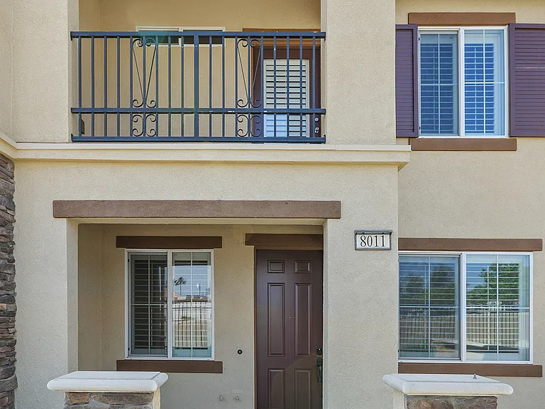 8011 City View Pl — Photo 4