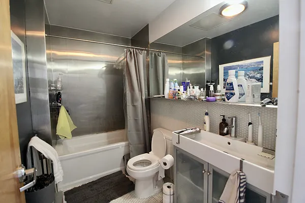 Rented by True Real Estate Group | media 25