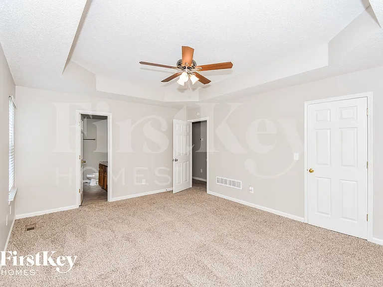 209 Oakwood Pl — Photo 8