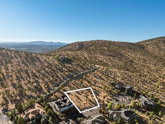 3rd image of 1340 View Point Ct