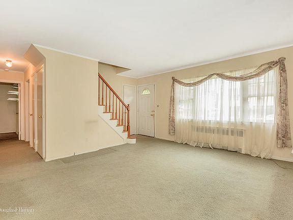 2nd image of 86 Brennan St