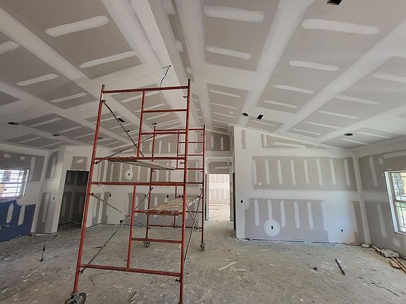 2nd image of 2535 Ashford Rd