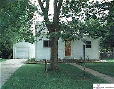 2nd image of 3465 Washington St