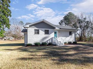 201 Temple St, Four Oaks, NC 27524