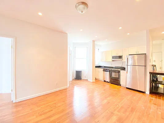 Rented by Bohemia Realty Group | media 1