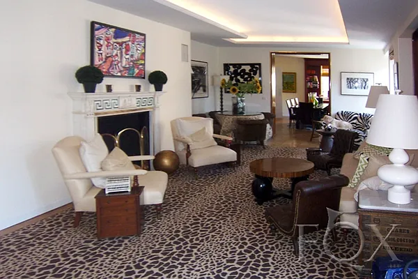 Rented by Fox Residential Group | media 3