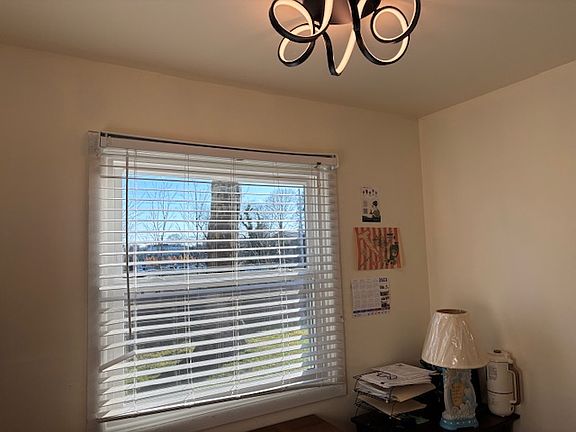 3rd image of 735 Greens Ave