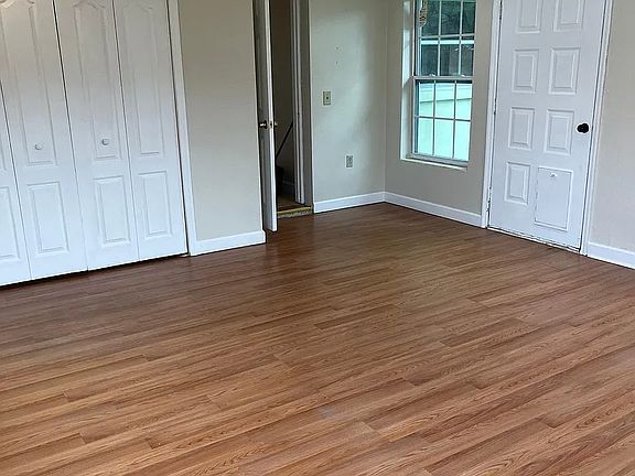 3rd image of 1758 Martha Ln