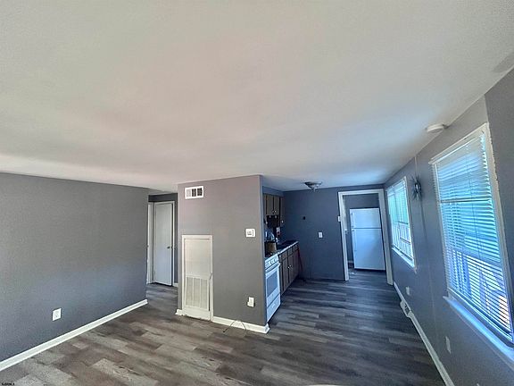 5th image of 314 Elmwood Ave