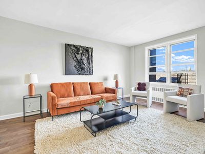 86-11 34th Ave #4E, Queens, NY, 11372