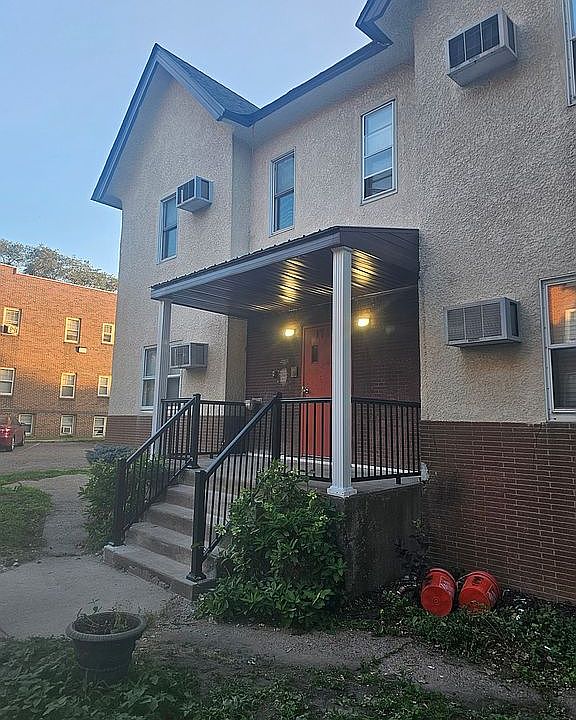 1st image of 1714 2nd Ave S