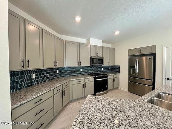5th image of 1034 PANTHER LAKE Parkway