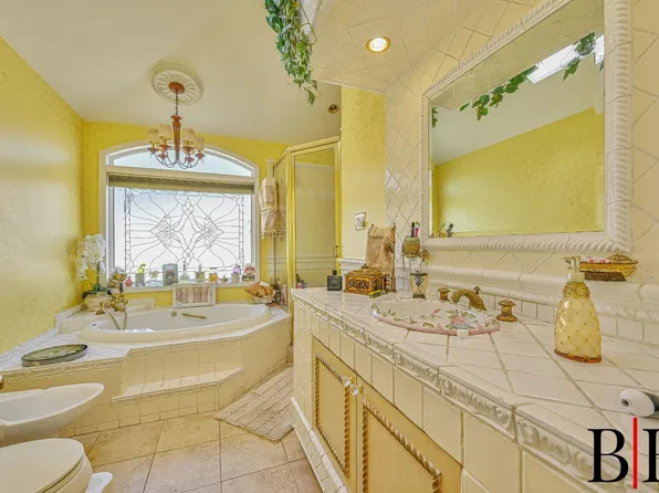 2445 East 65th Street image 14 of 30