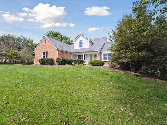 2nd image of 274 Dustin Ln