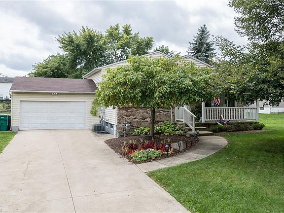 2nd image of 1688 Belfair Dr