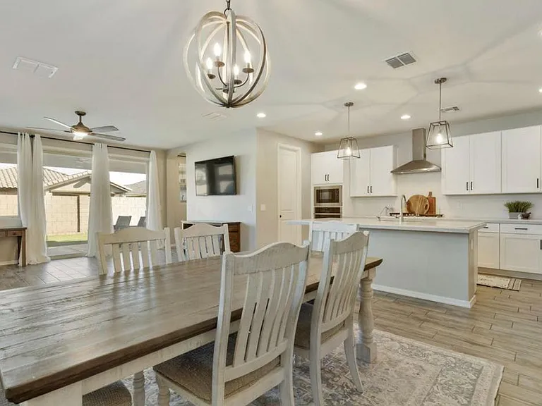 2824 W Rainbow Dr — Photo 4
