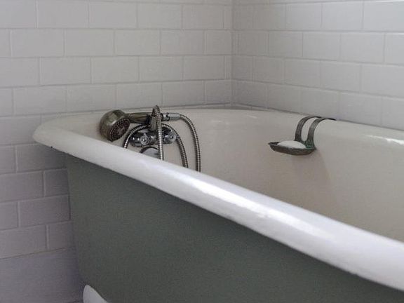 5th image of 1512 Conger Ave NW