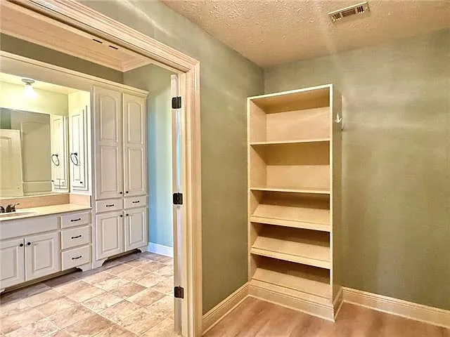 6413 Arden Oaks Dr — Photo 40