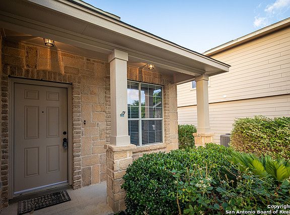 2nd image of 2129 Dorman Dr