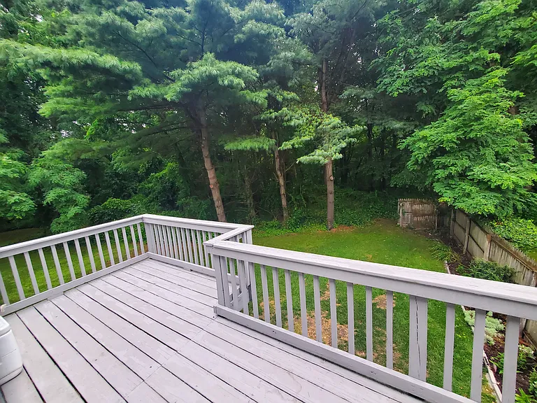 7318 Vic Ct — Photo 18