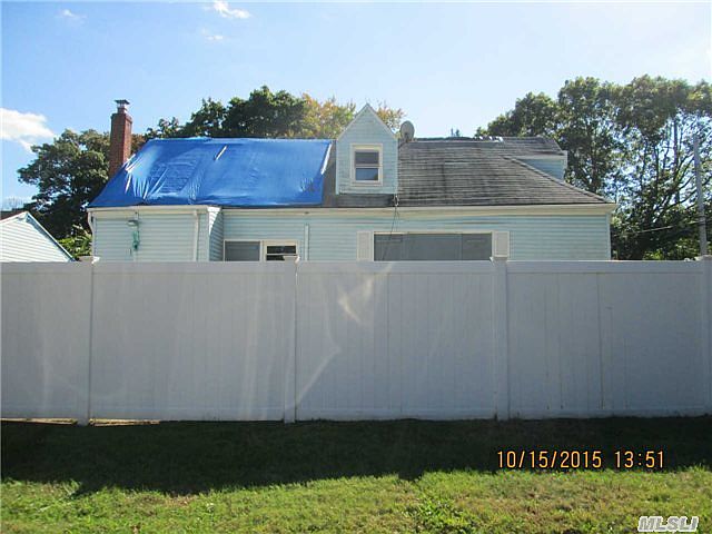 2nd image of 209 Woodycrest Dr