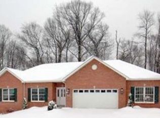 110 Crimson Dr, Harrison City, PA
