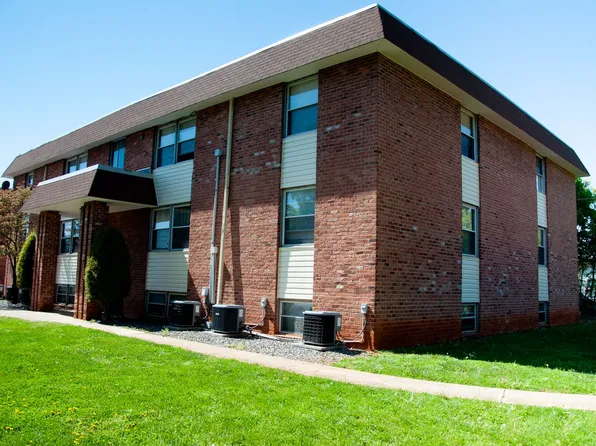 S. Amherst Apartments 2, 4995 S Amherst Hwy Suite 224, Madison Heights, VA 24572