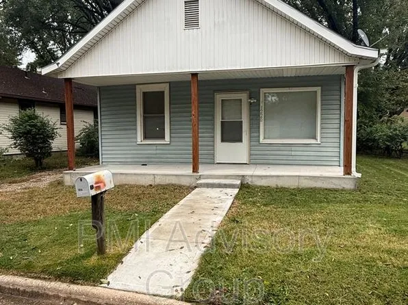 1220 NW Fillmore St, Topeka, KS 66608