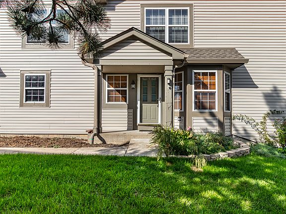 3rd image of 641 Arrowwood Ct