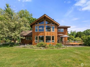 1090 Middle Fork Road, Onalaska, WA 98570
