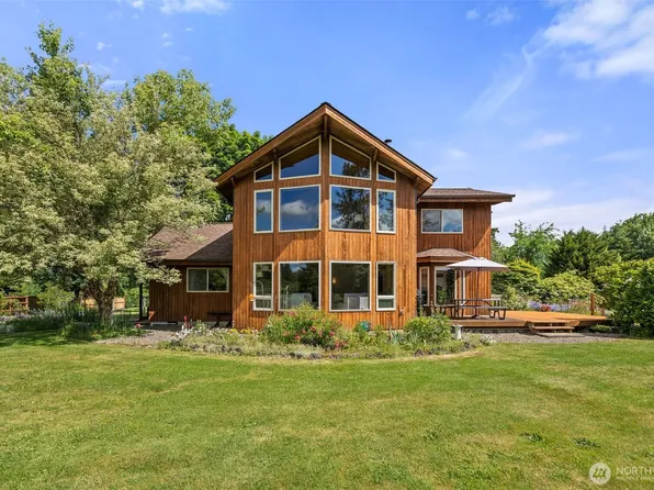 1090 Middle Fork Road, Onalaska, WA 98570