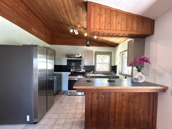 92-8366 Tiki Ln, Ocean View, HI 96737