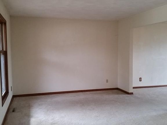 3rd image of 5274 Pepper Dr