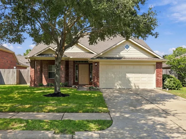 25206 Saber Oaks Dr, Richmond, TX 77406