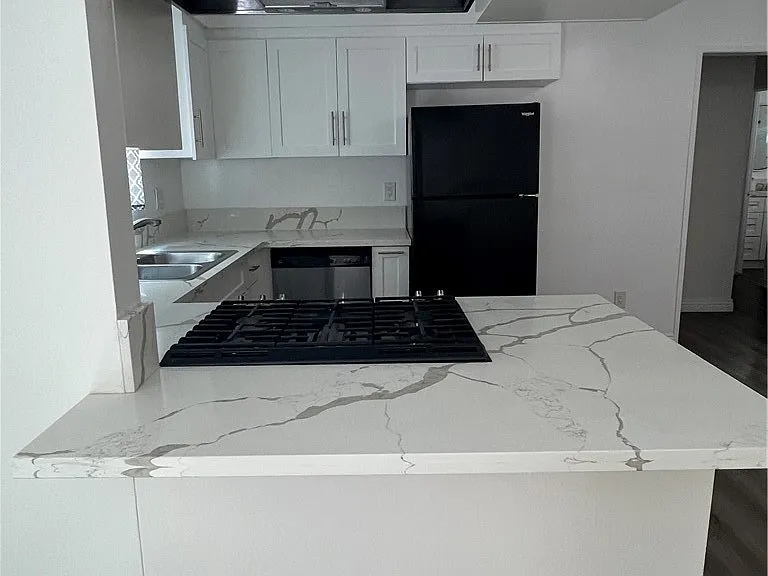 219 N Irena Ave #2 — Photo 2