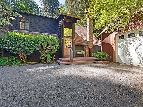 5th image of 15976 Fern Way