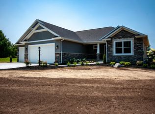 58069 Hemminger Dr, Goshen, IN 46528