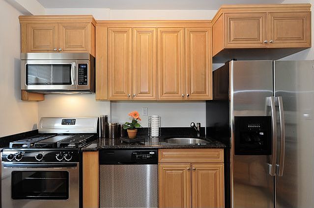 1st image of 3 Sadore Ln APT 1M