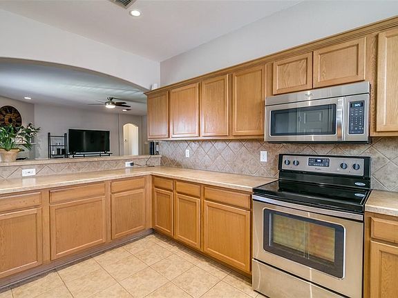 2nd image of 108 Cliffbrook Dr