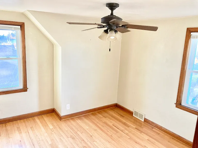 1511 W Morgan Ave — Photo 15