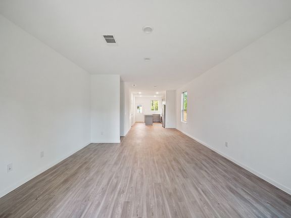 5th image of 257 Seven Pines Dr
